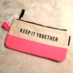 KEEP IT TOGETHER BÀG NWT
